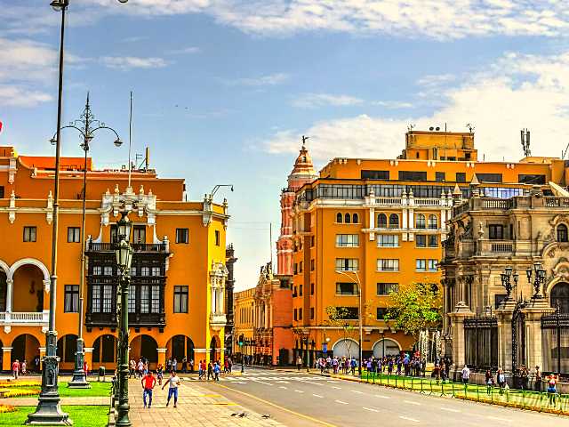 Magic Water Circuit Tour | City Night Tour in Lima